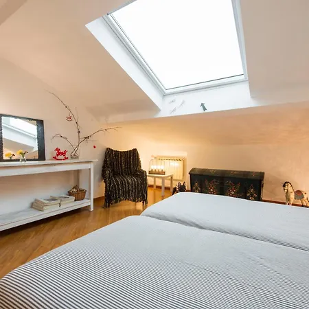 Quite And Lovely Attic - Paolo Sarpi 8 - Location Апартаменты *