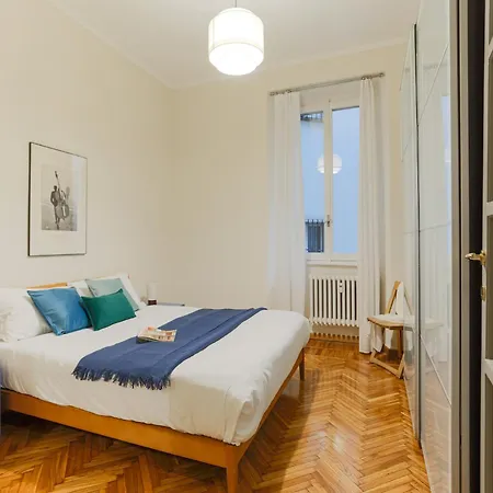 The Rent - Bright One Bedroom With Balcony In Moscova