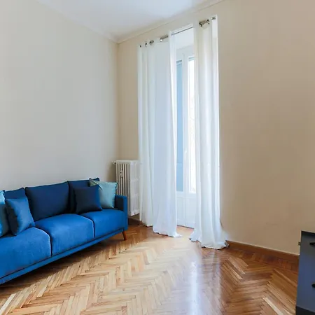 The Rent - Bright One Bedroom With Balcony In Moscova Apartamento *