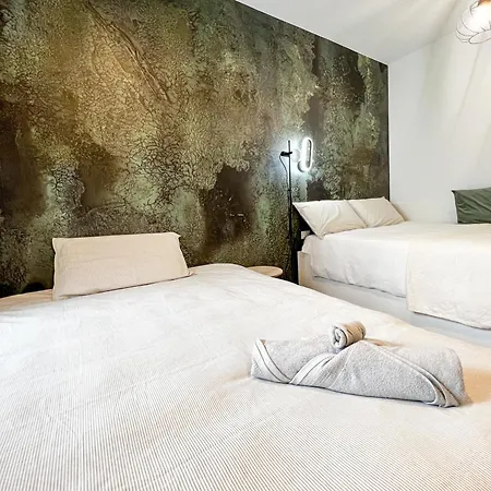 Repetti - Two Adjacent & Independent 10 Minutes To Centre & Linate Airport Mailand