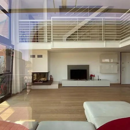 Penthouse Luce Near Metro-bus-tram Apartament Mediolan