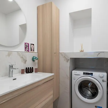 Cenisio M5 Lovely Flat With Comfort E Wi-fi Apartment Milan