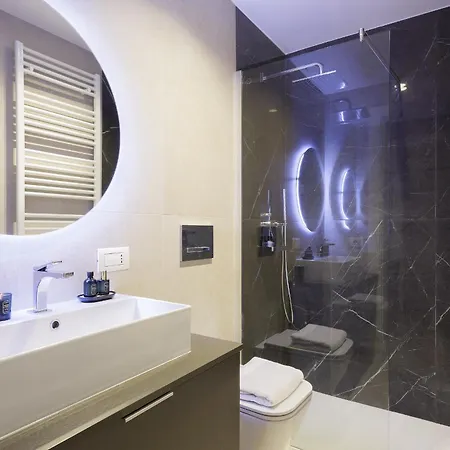 Compagnoni12 Luxury Penthouse With Private Jacuzzi And Lägenhet *