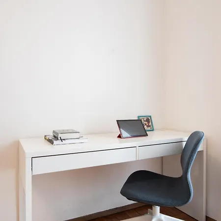 Agata Flexyrent מילאנו