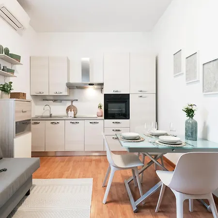 Easylife - - Morosini 27 - Cinque Giornate * Milano