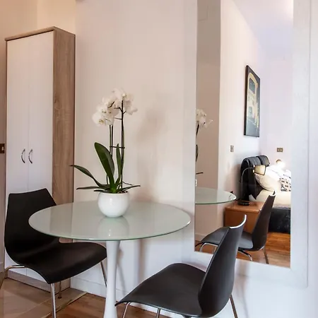 Apartment Maggi - New Beautiful In The Center Milan
