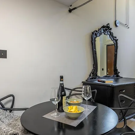 Apartment Trilocale Nolo Milan