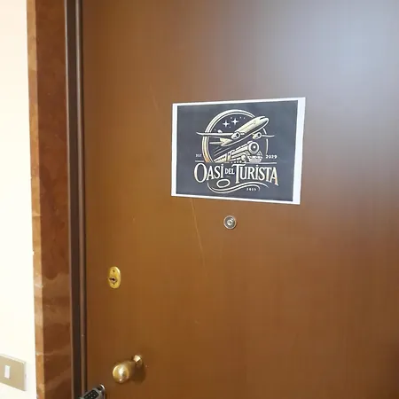 -l' Oasi Del Turista, 5- Station Private External Bathroom Mailand