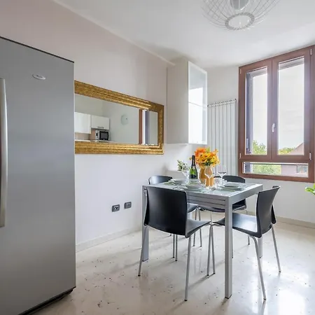 Station-duomo - Two Bedrooms & Terrace Διαμέρισμα