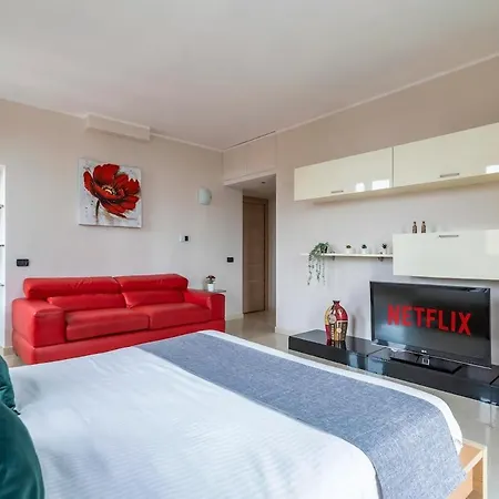 Station-duomo - Two Bedrooms & Terrace Διαμέρισμα *