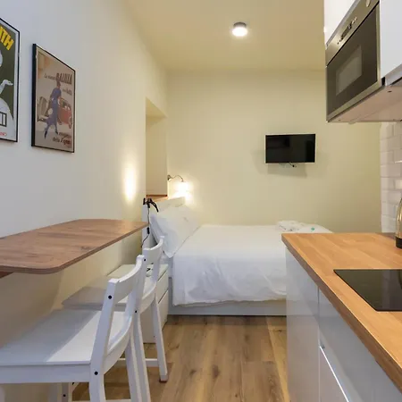 I Host - Pomponazzi Rosa