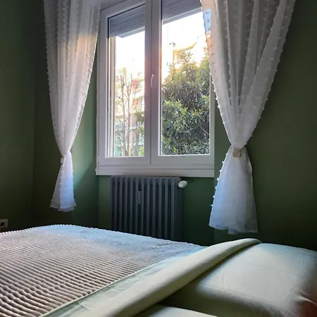 Art Deco Near Metro&navigli Appartement *