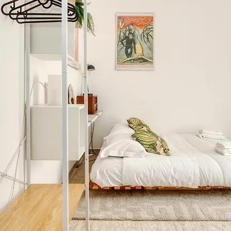 Appartement Cozy Modern Near Metro, Wifi Ac