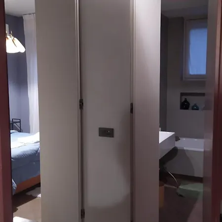 Privata Con Bagno E Garage Milan