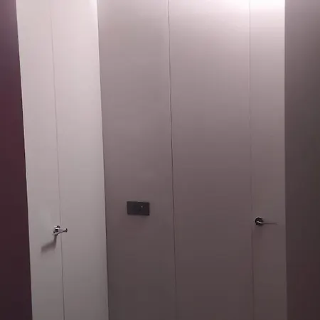 Privata Con Bagno E Garage Milan