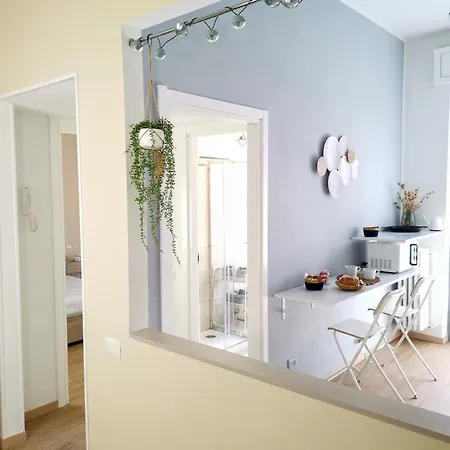Daire Casamilano 50 Meters From The Metro *