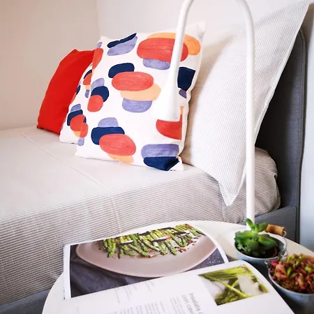 Appartement Cozy Flat 50 Meters From The Metro *