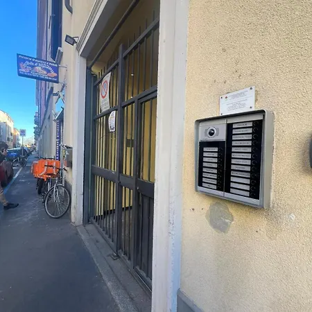 La Regina Delle Locazioni In Rogoredo Apartamento Milão