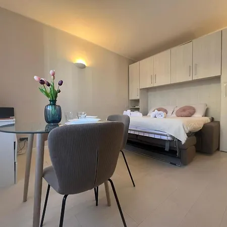 La Regina Delle Locazioni In Rogoredo Apartamento Milão