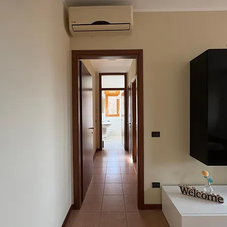 Spazio Breda - Free Parking, Private Garage, Metro M1, Balcony, 4 Guests