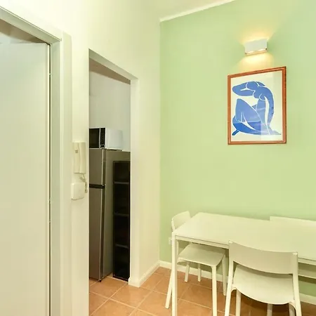 Apartment Cozy One-bedroom In Mailand