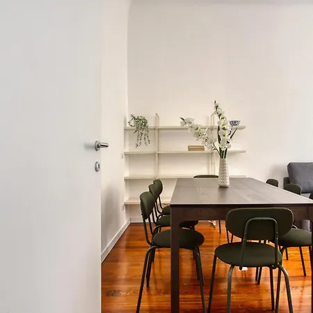 Joivy Cosy 3br Flat In The Centre Of Милан