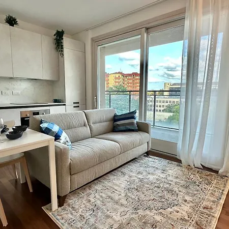 Apartment Giax Tower Premium Modern Milanese Flat With Gym Pool View & Box *