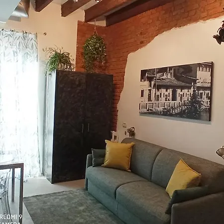 In Voga 2 - Guinizelli Apartment Milan