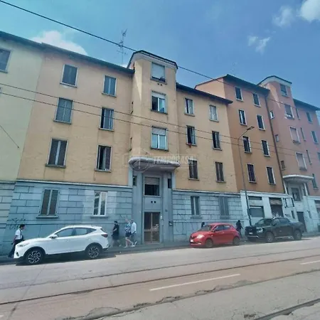 Canva Near Sacco Hospital Apartament *