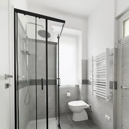 A Chic 2-rooms 아파트 *