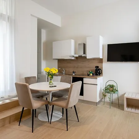 Lejlighedshotel Aiello - Citylife 4*