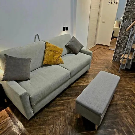 Casa Storica Piazza 5 Giornate Affittacamere