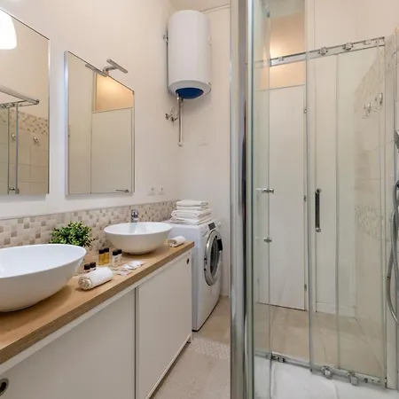 Longhena, 7 - Total White