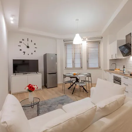 Longhena, 7 - Total White