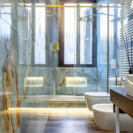 Station, Luxury & Modern With Comfort! * Milan