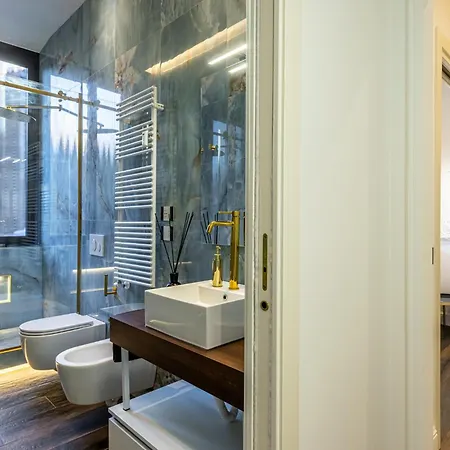 Apartment Station, Luxury & Modern With Comfort! Milan