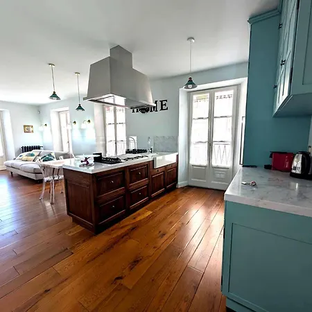 Hbhall Duomo * Милан