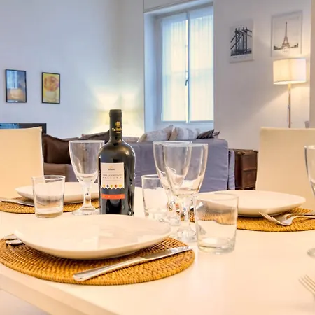 Appartement At - Turati/porta Nuova Milaan