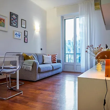 Moderno E Accogliente Bilocale Metro 4 Frattini Con Aria Condizionata E 15 Minutes To Center Milan