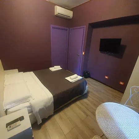 Sira House 3* 밀라노