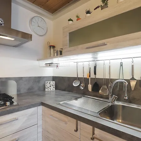 Primopiano - Tajani B Apartman