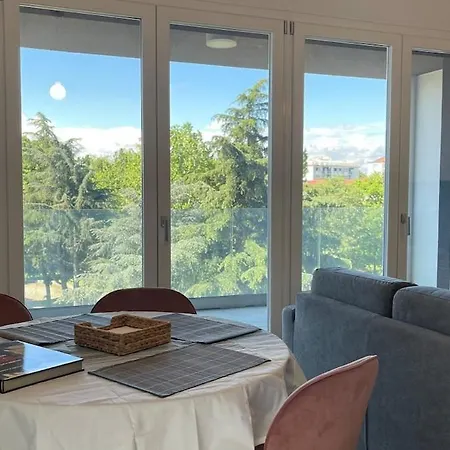 Davide Host Da Giulietta, 20 Min To Duomo 밀라노