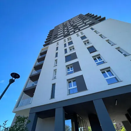 Davide Host Da Giulietta, 20 Min To Duomo 아파트