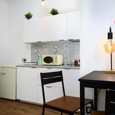 Sebino 15 - Monolocale Cool Apartmán