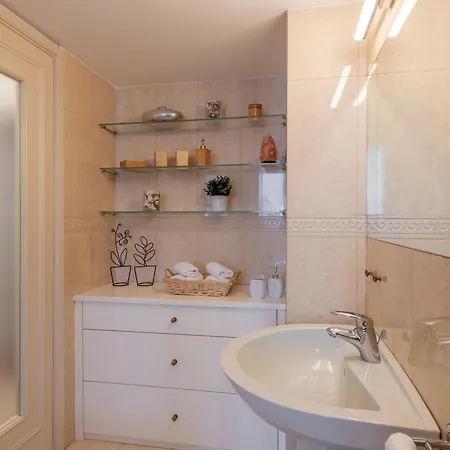 Otto Novembre, 3 Ampio Ed Elegante Con Vista Milánó