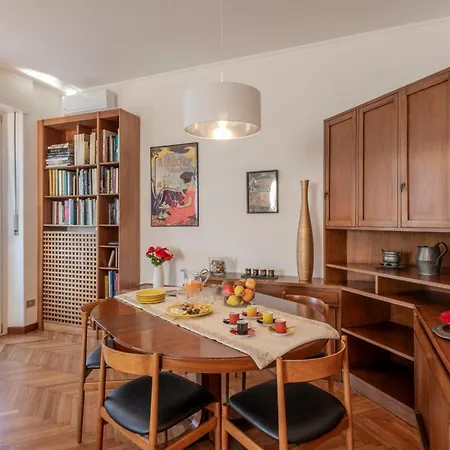 Otto Novembre, 3 Ampio Ed Elegante Con Vista Milánó