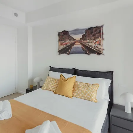 Gohost - Modern And Bright With Terrace And Balcony Milano