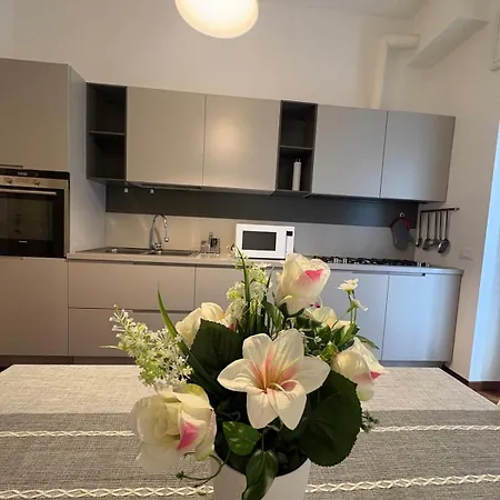 Apartmán Bocconi - Porta Romana 4 Da Letto Con 2 Bagni Privati *