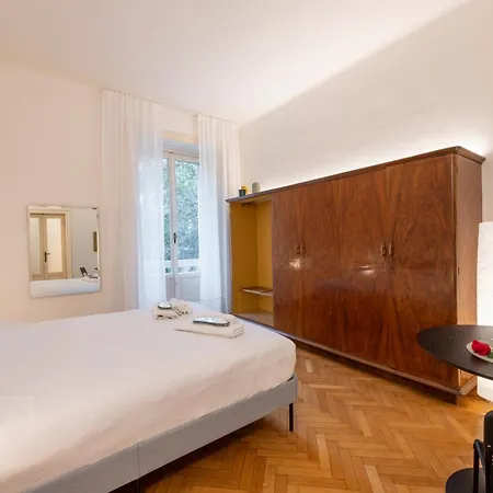 Apartment Ercole Ferrario 12 - Ampio E Luminoso *