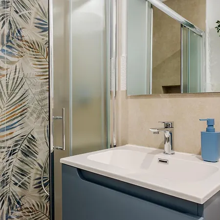 Repetti - Two Adjacent & Independent 10 Minutes To Centre & Linate Airport Apartment
